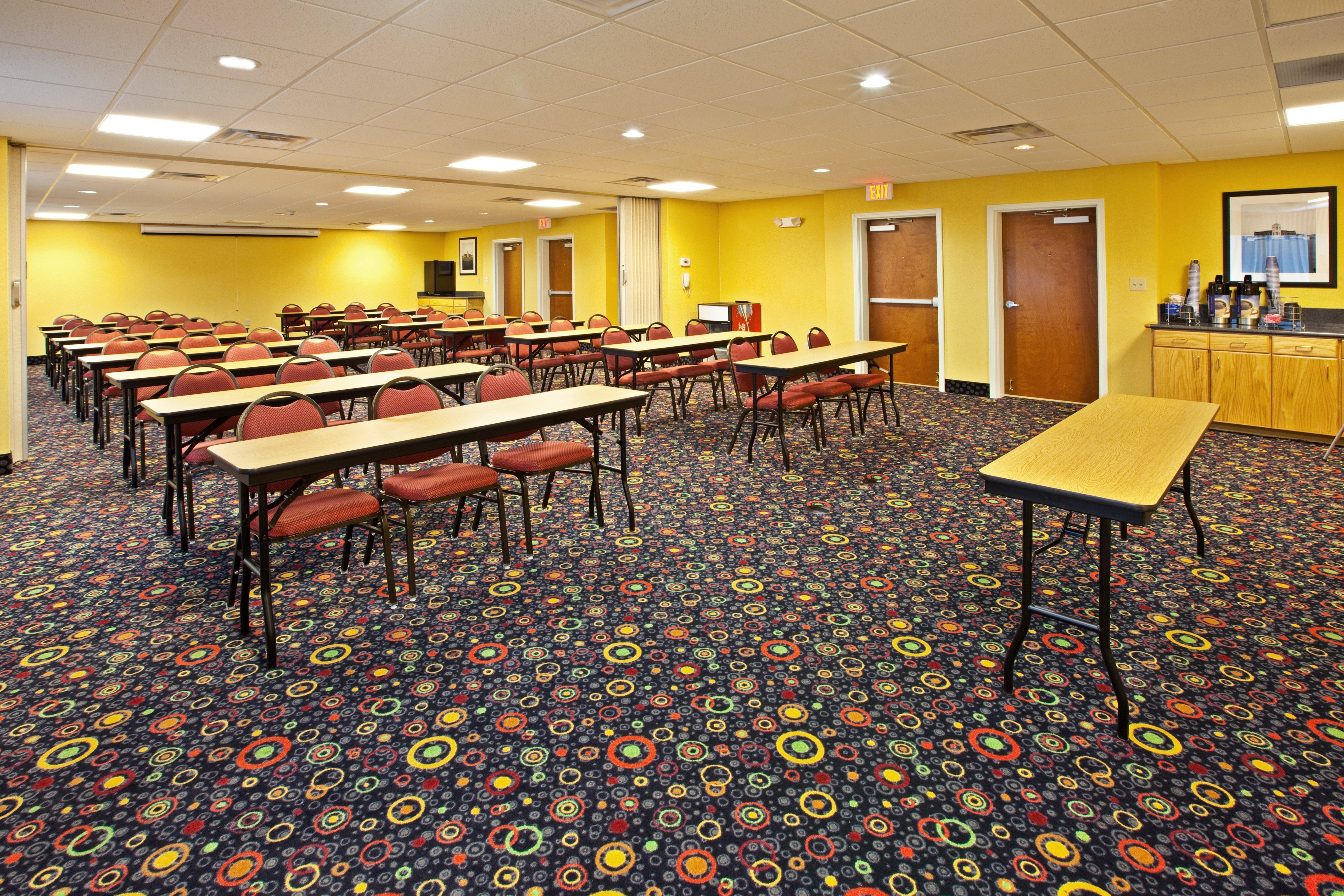 Holiday Inn Express Hotel & Suites Louisville South-Hillview, An Ihg Hotel Εξωτερικό φωτογραφία